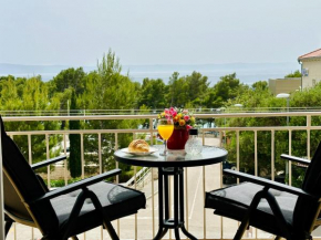 Spacious family apartment near the beach